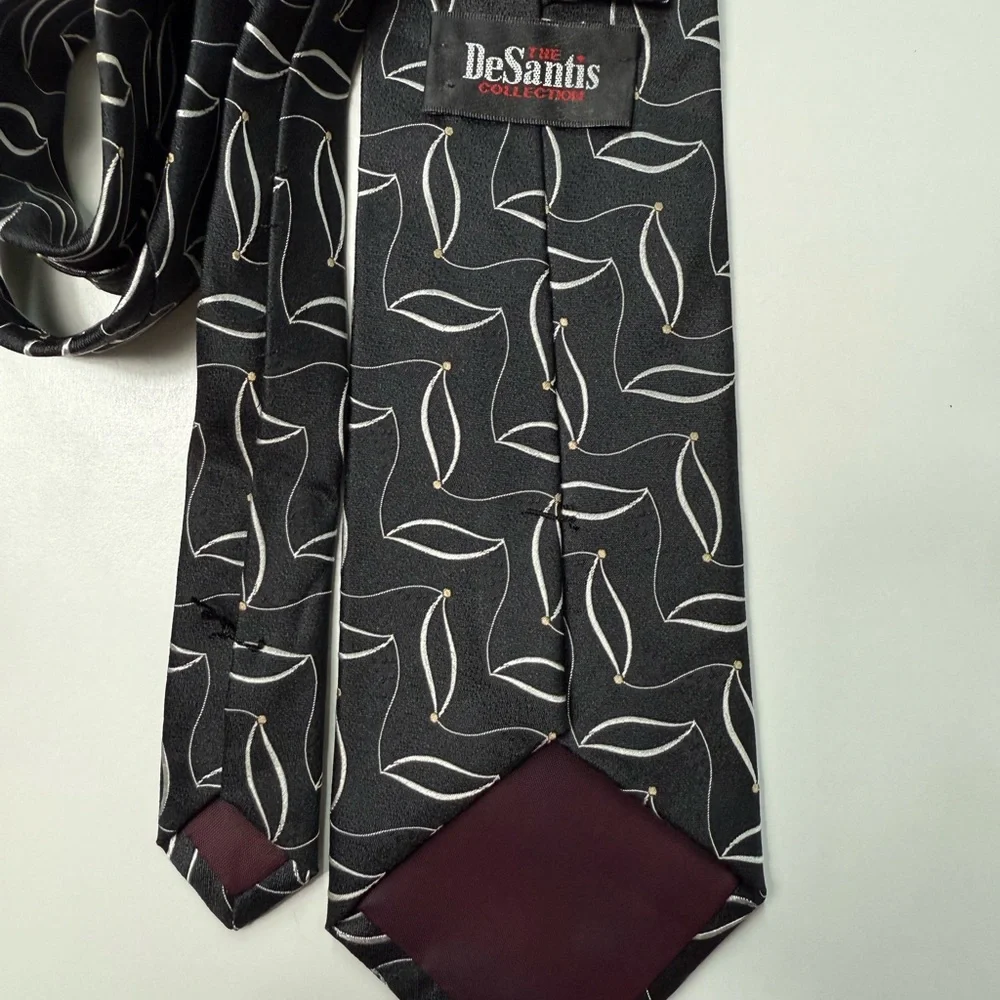 Elegant Black and White Men's Tie